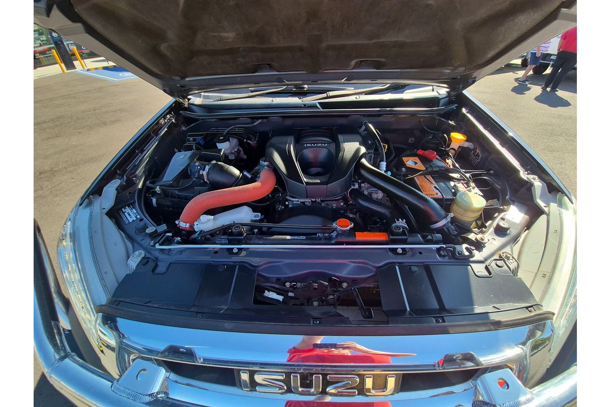 2017 Isuzu MU-X LS-T