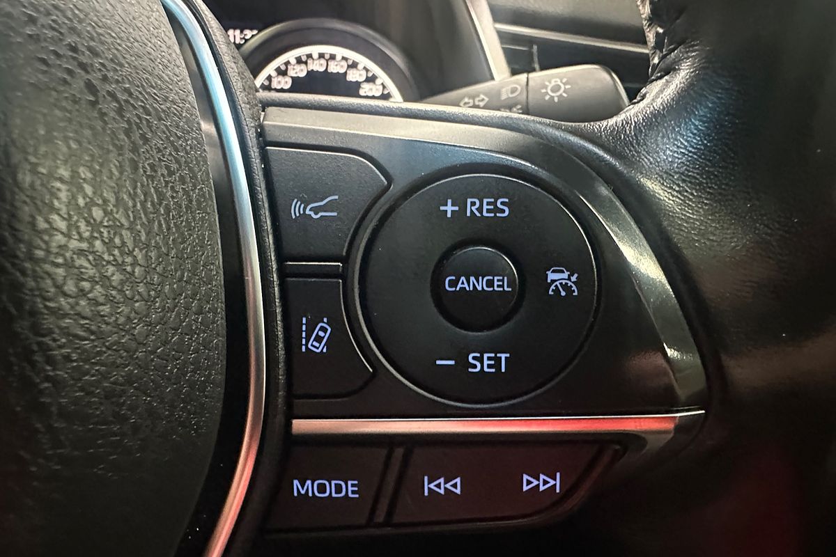 2019 Toyota Camry SX ASV70R
