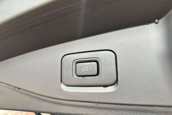 2024 Isuzu MU-X LS-U