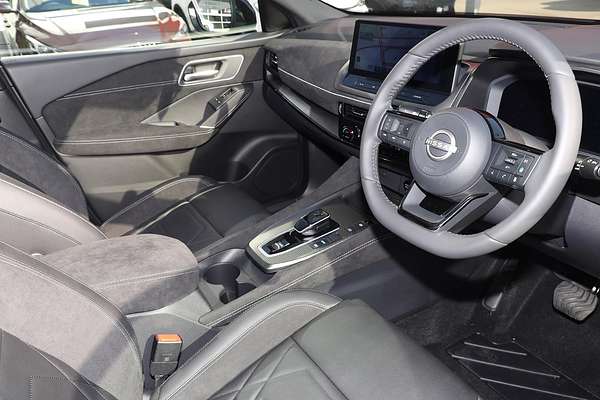 2025 Nissan QASHQAI N-DESIGN e-POWER J12