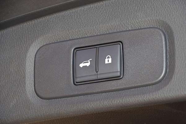 2025 Nissan QASHQAI N-DESIGN e-POWER J12