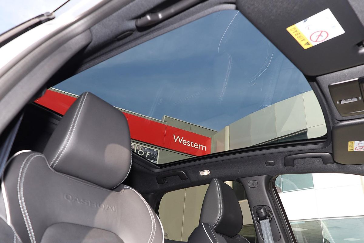 2025 Nissan QASHQAI N-DESIGN e-POWER J12