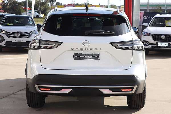 2025 Nissan QASHQAI Ti J12