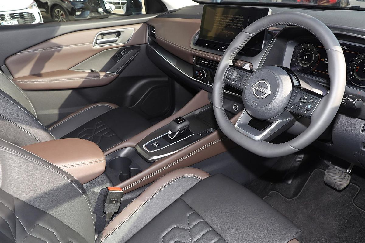 2025 Nissan QASHQAI Ti J12