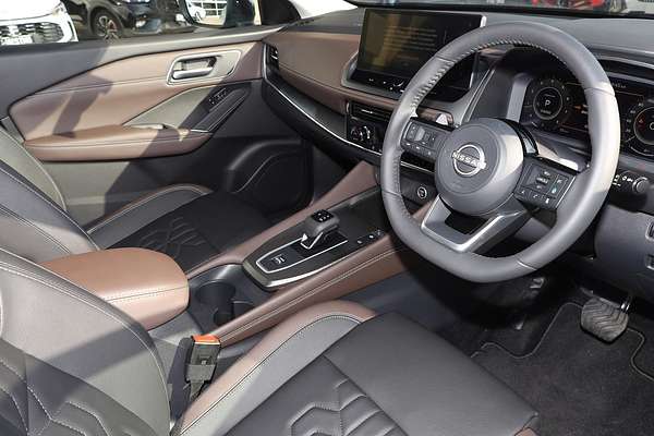 2025 Nissan QASHQAI Ti J12