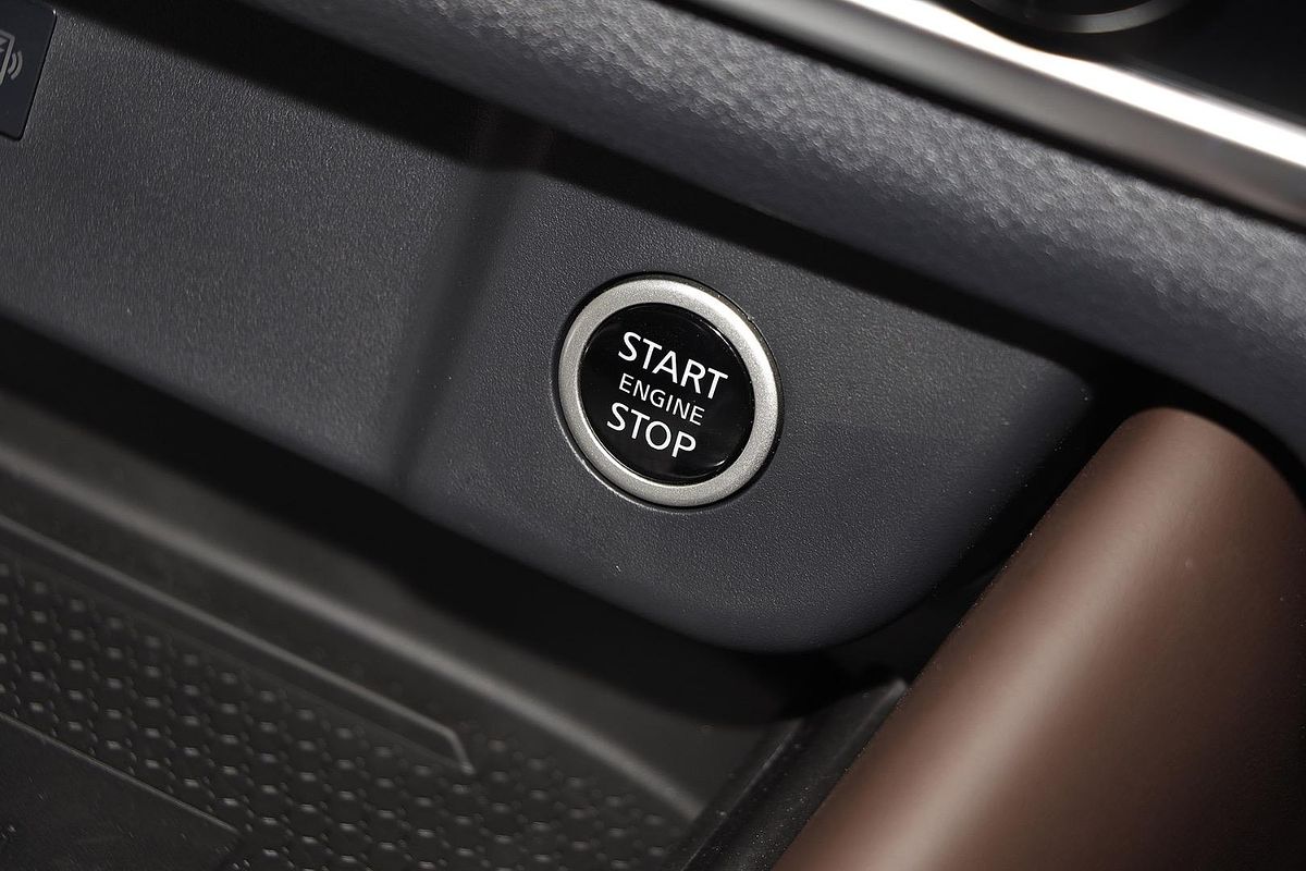 2025 Nissan QASHQAI Ti J12