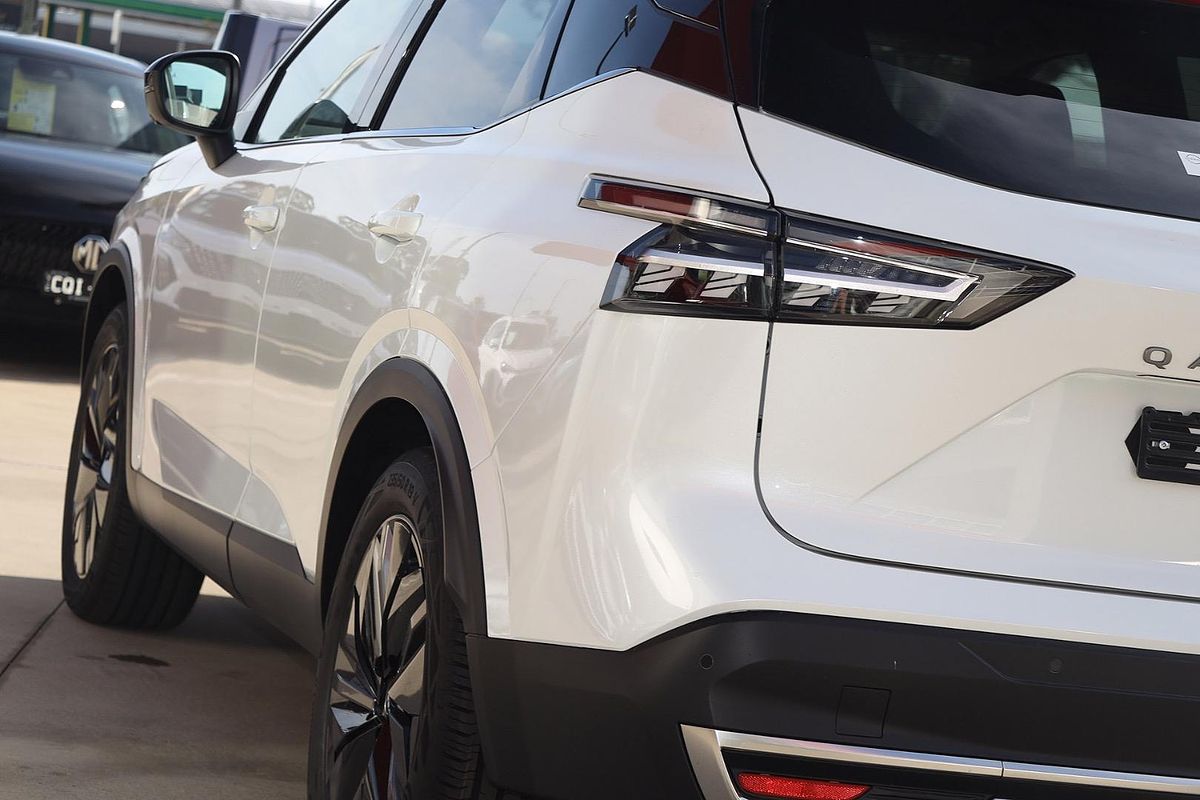 2025 Nissan QASHQAI Ti J12