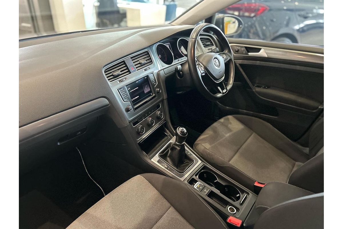 2016 Volkswagen Golf 92TSI Trendline 7