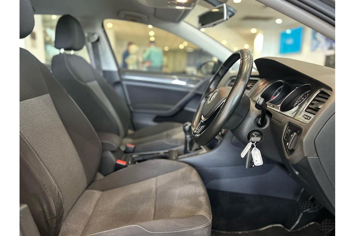 2016 Volkswagen Golf 92TSI Trendline 7