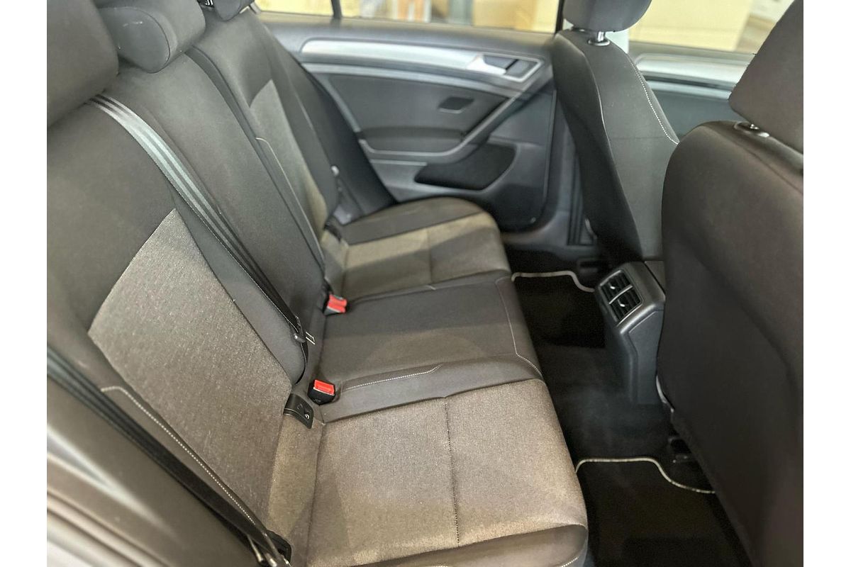2016 Volkswagen Golf 92TSI Trendline 7