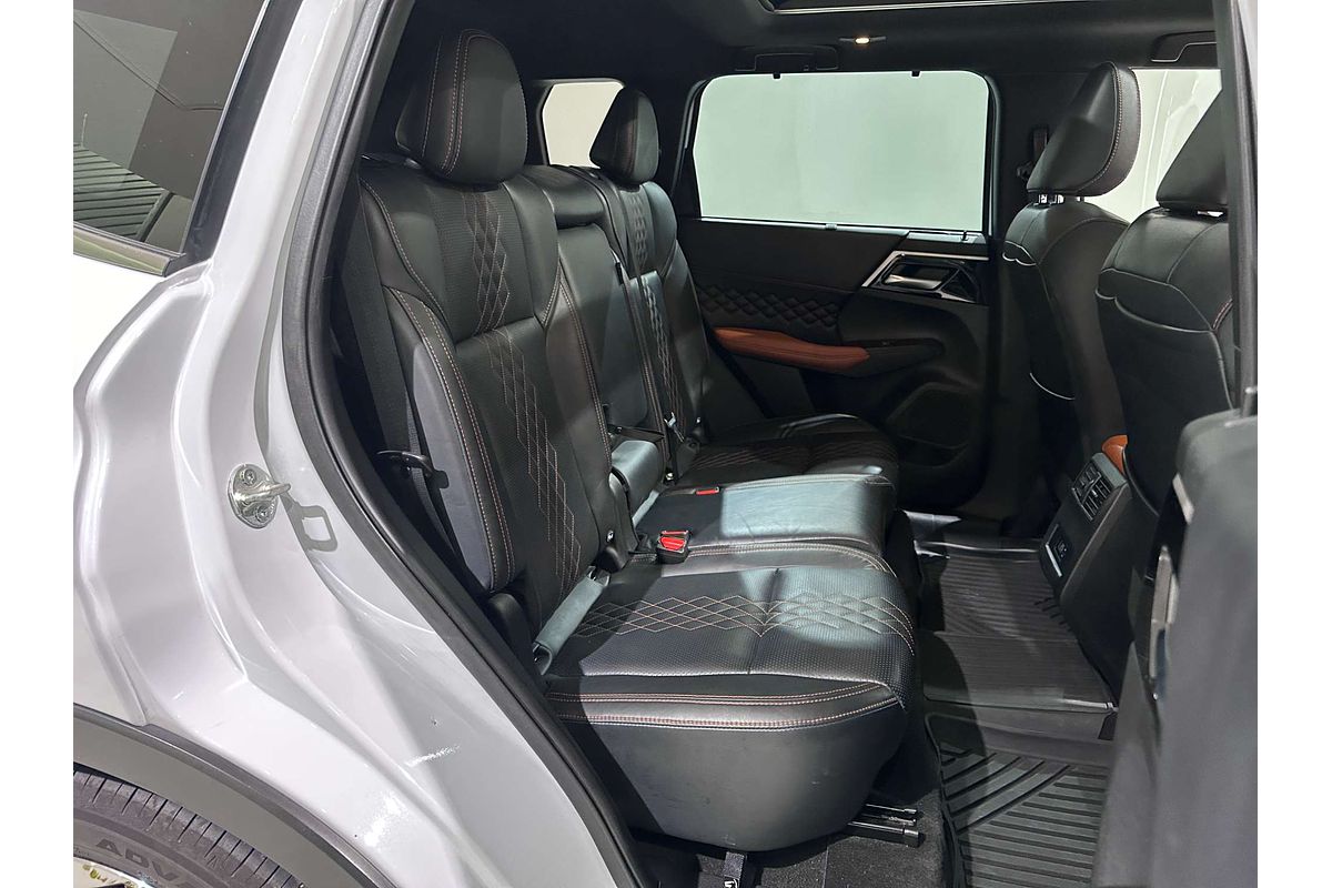 2022 Mitsubishi Outlander Exceed Tourer ZM