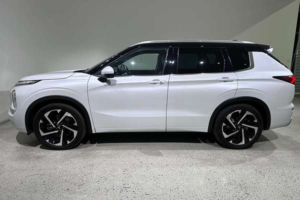 2022 Mitsubishi Outlander Exceed Tourer ZM