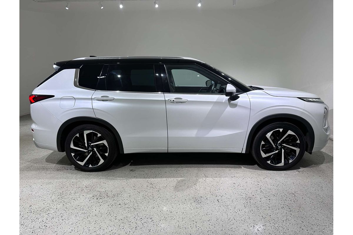 2022 Mitsubishi Outlander Exceed Tourer ZM