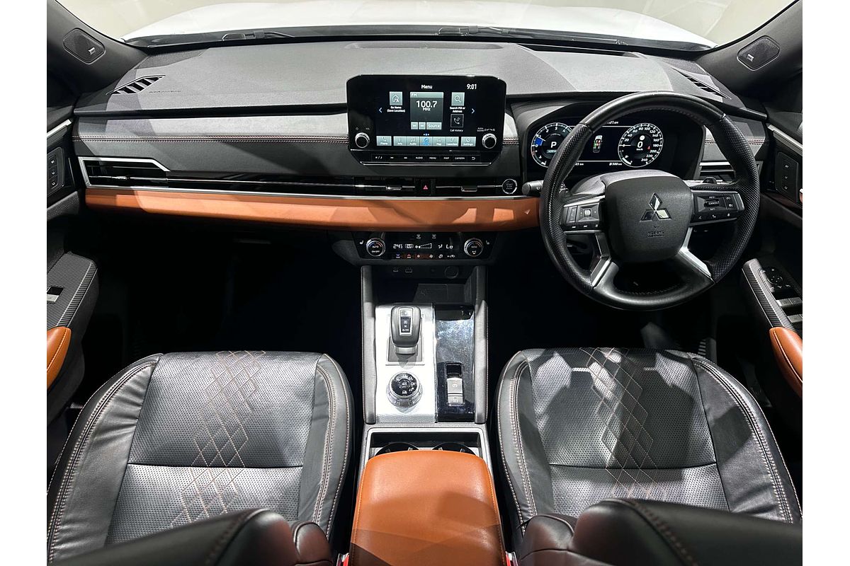 2022 Mitsubishi Outlander Exceed Tourer ZM