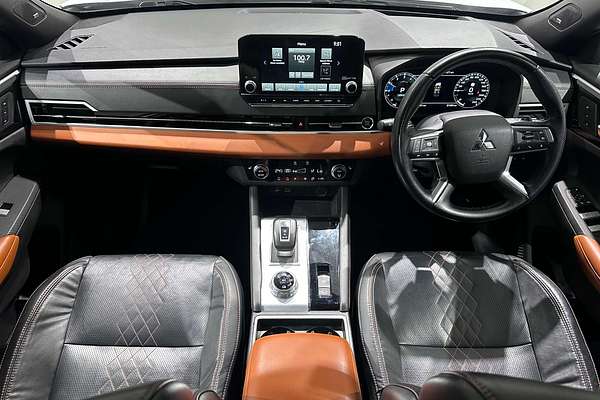 2022 Mitsubishi Outlander Exceed Tourer ZM