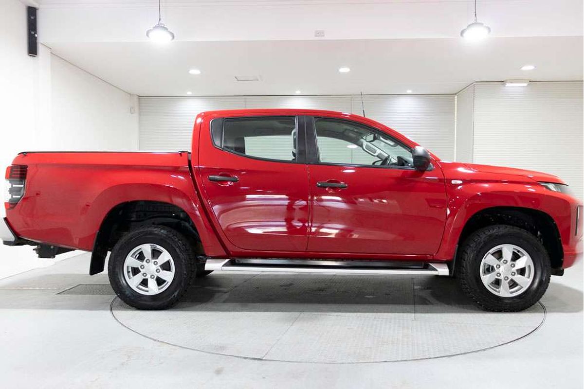 2019 Mitsubishi Triton GLX+ MR 4X4