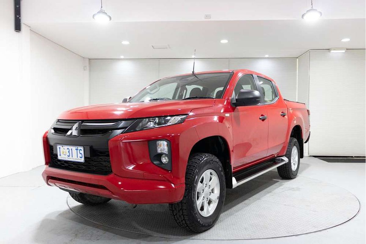 2019 Mitsubishi Triton GLX+ MR 4X4