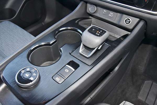 2024 Nissan X-TRAIL ST T33