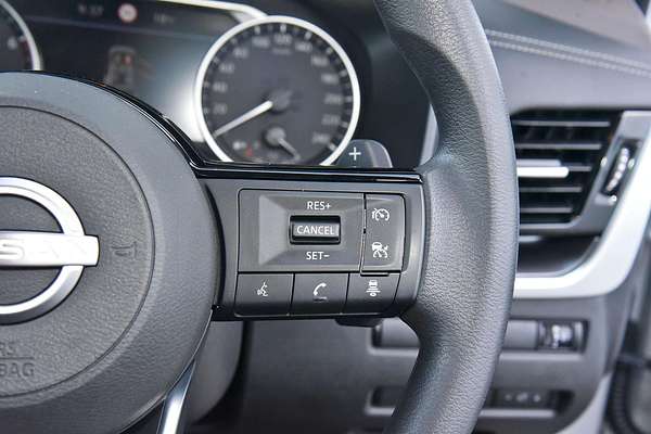 2024 Nissan X-TRAIL ST T33