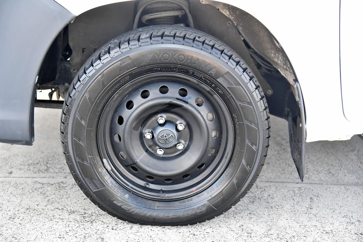 2017 Toyota Hilux Workmate TGN121R Rear Wheel Drive