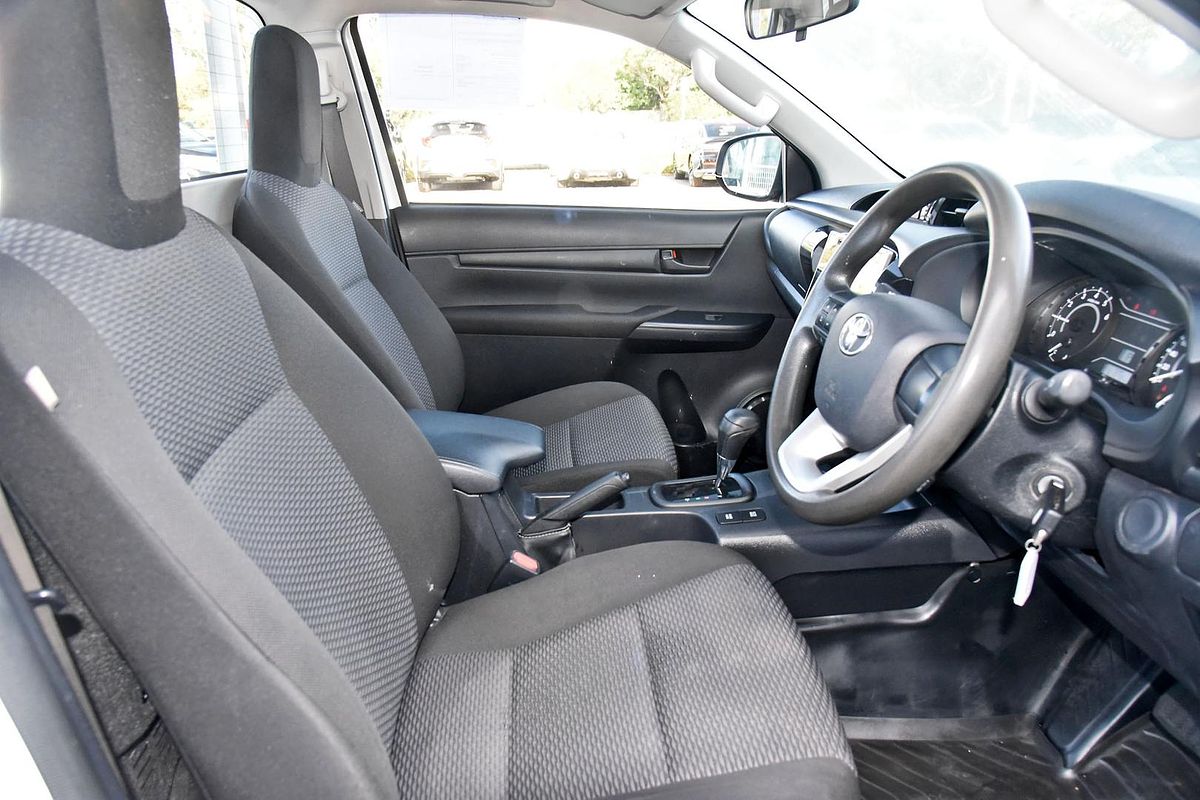 2017 Toyota Hilux Workmate TGN121R Rear Wheel Drive