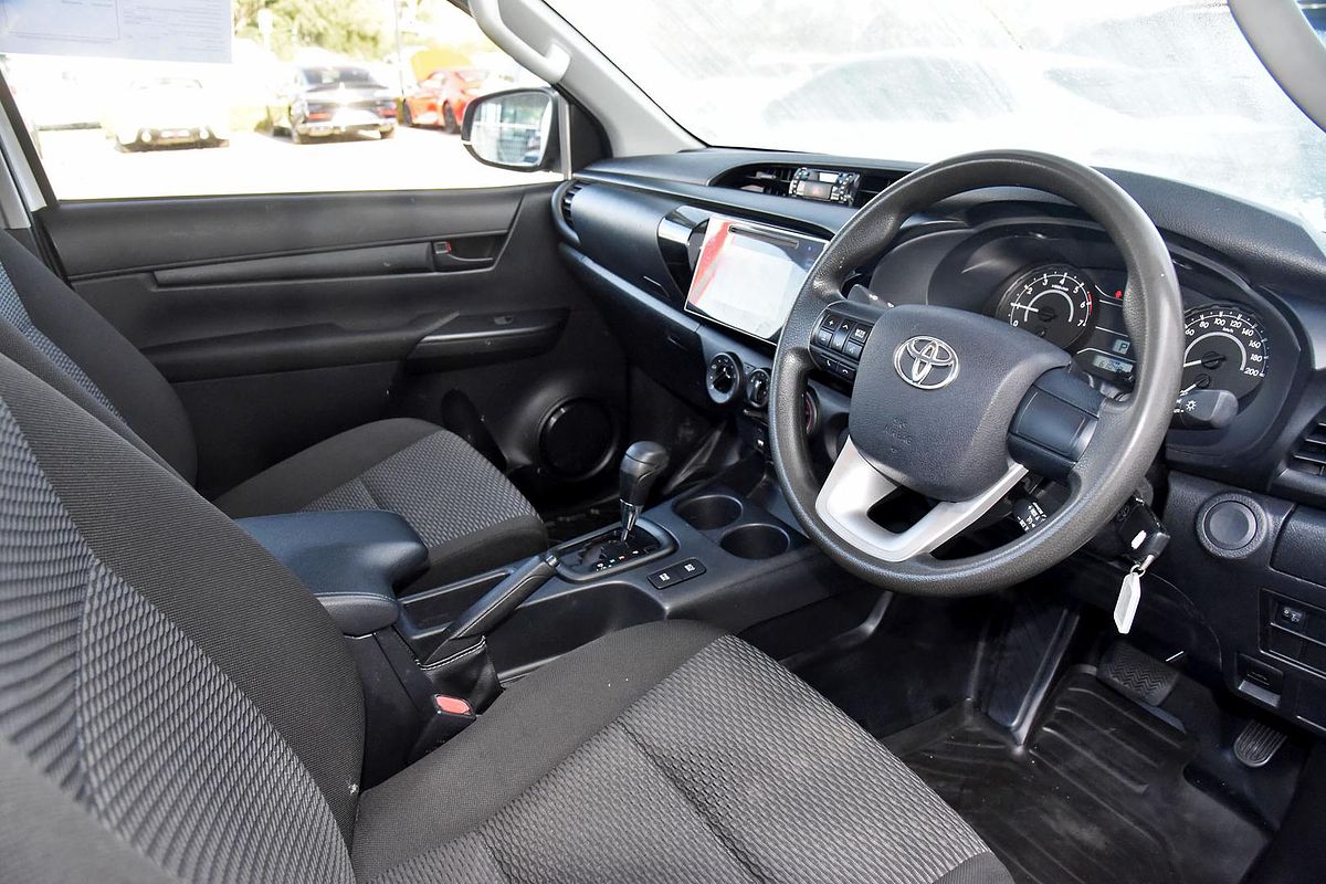 2017 Toyota Hilux Workmate TGN121R Rear Wheel Drive