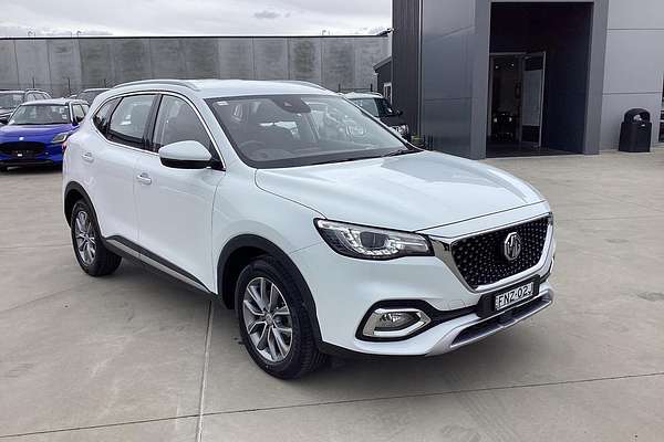 2022 MG HS Vibe SAS23