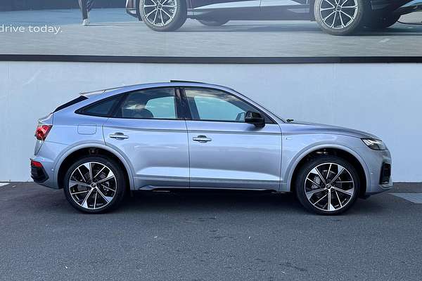 2024 Audi Q5 45 TFSI S Line FY
