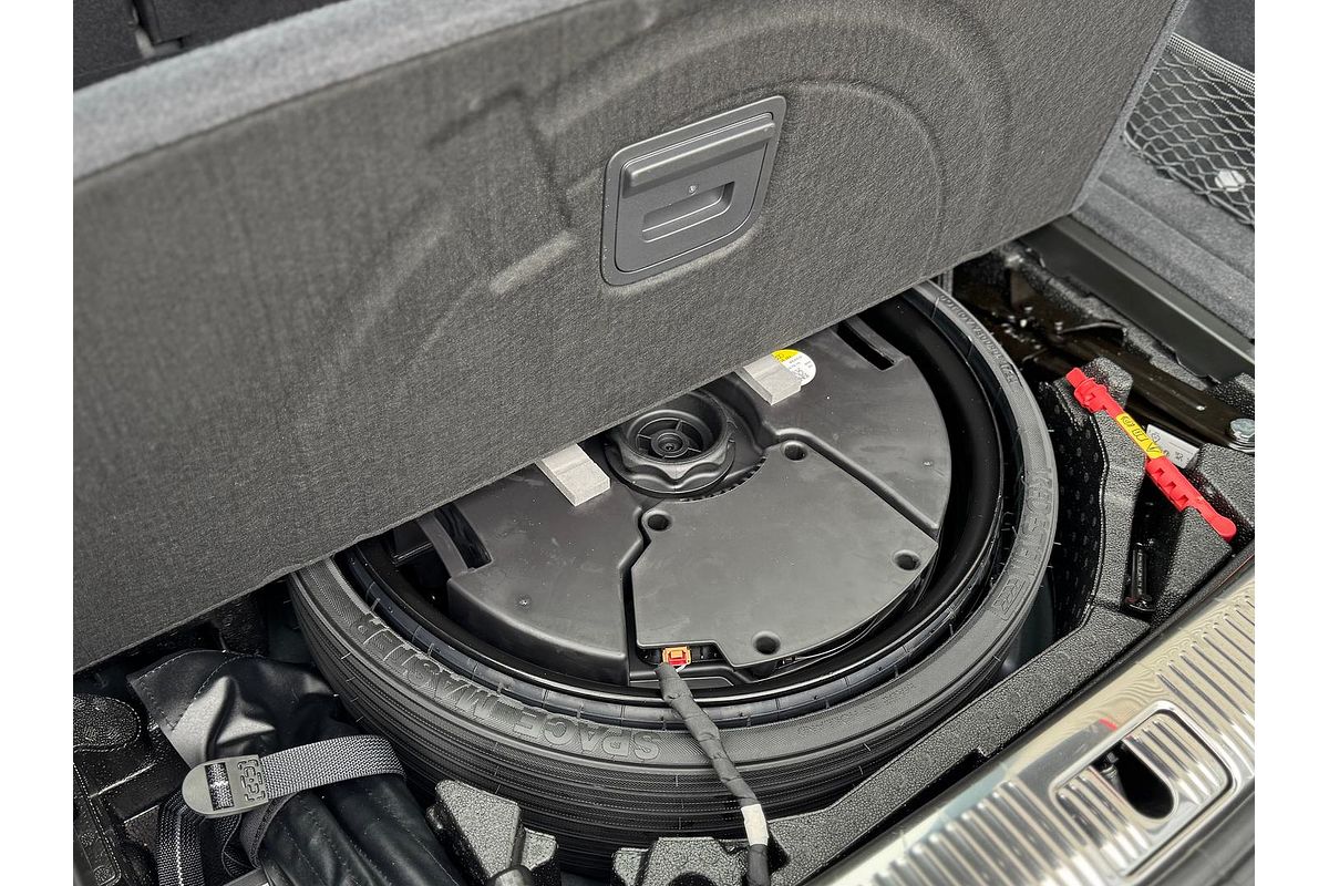 2024 Audi Q5 45 TFSI S Line FY