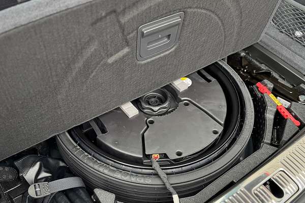 2024 Audi Q5 45 TFSI S Line FY