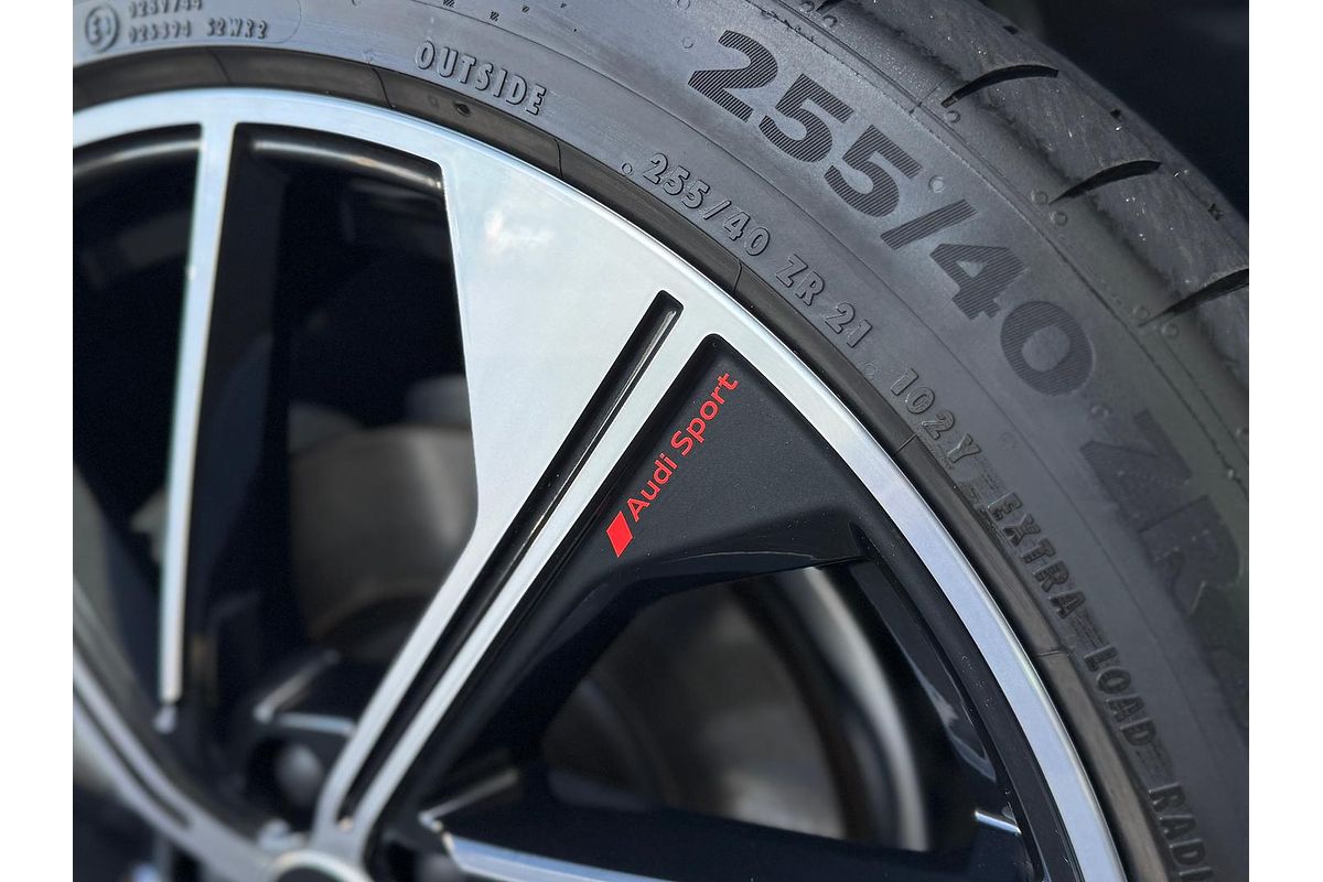 2024 Audi Q5 45 TFSI S Line FY