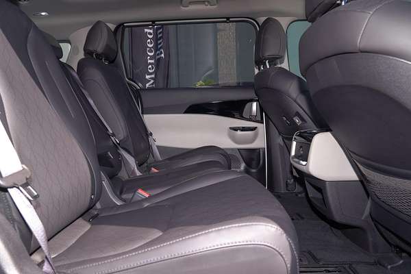 2023 Kia Carnival Special Edition KA4