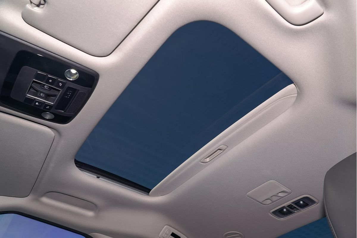 2023 Kia Carnival Special Edition KA4