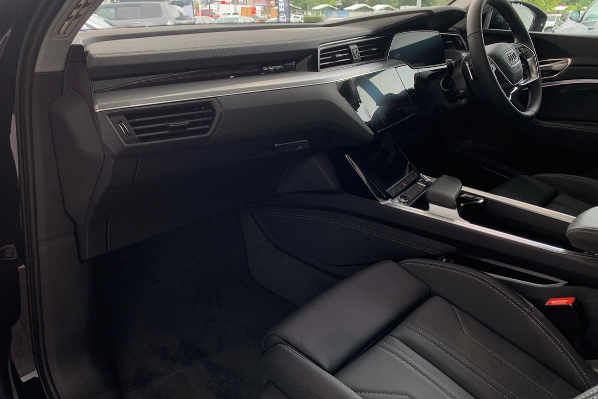 2024 Audi Q8 e-tron 55 GE