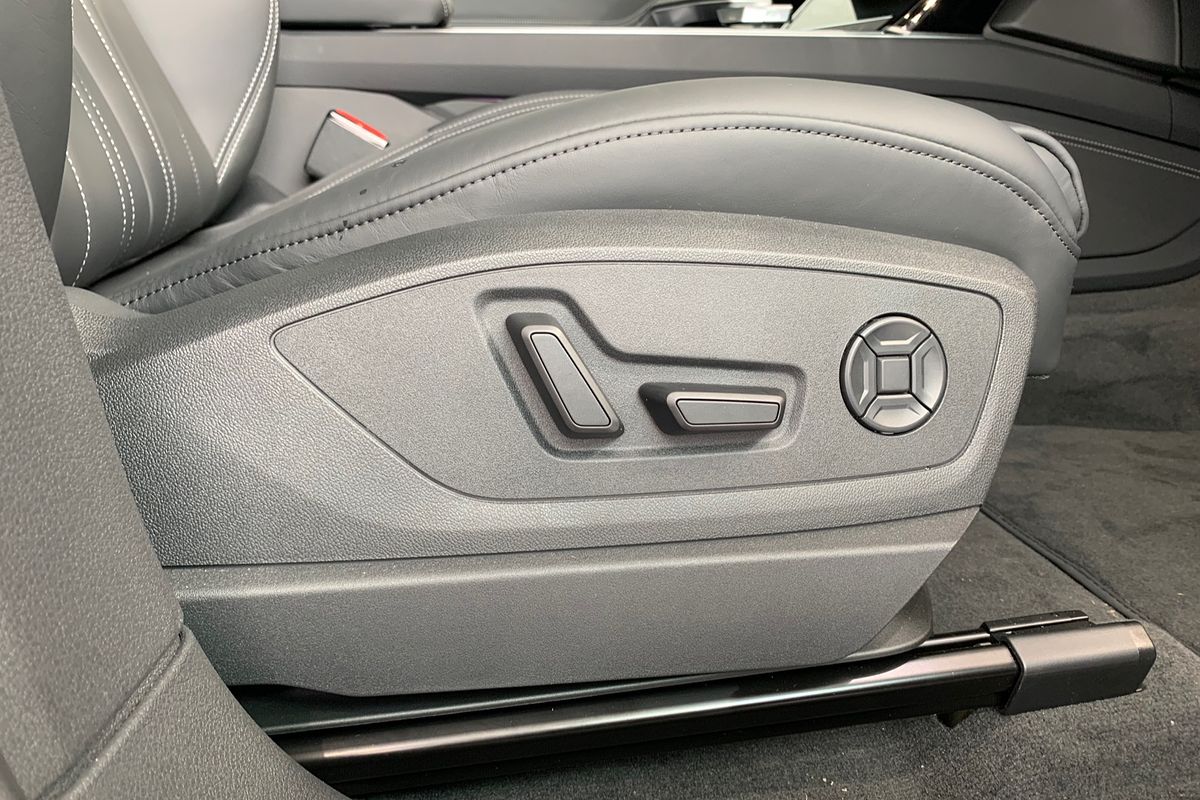 2024 Audi Q8 e-tron 55 GE