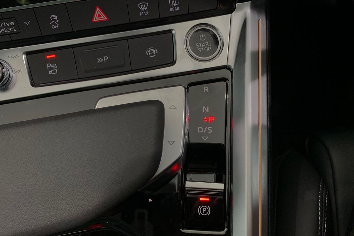 2024 Audi Q8 e-tron 55 GE
