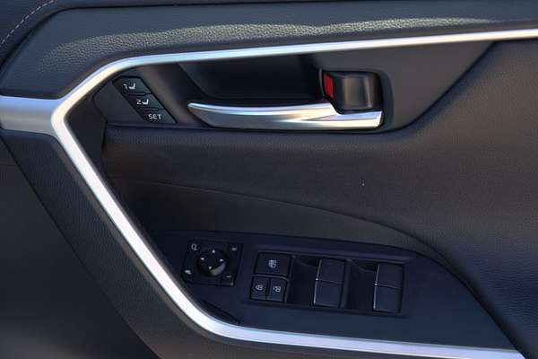 2020 Toyota RAV4 Cruiser AXAH54R