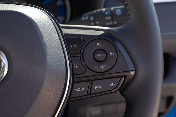 2020 Toyota RAV4 Cruiser AXAH54R