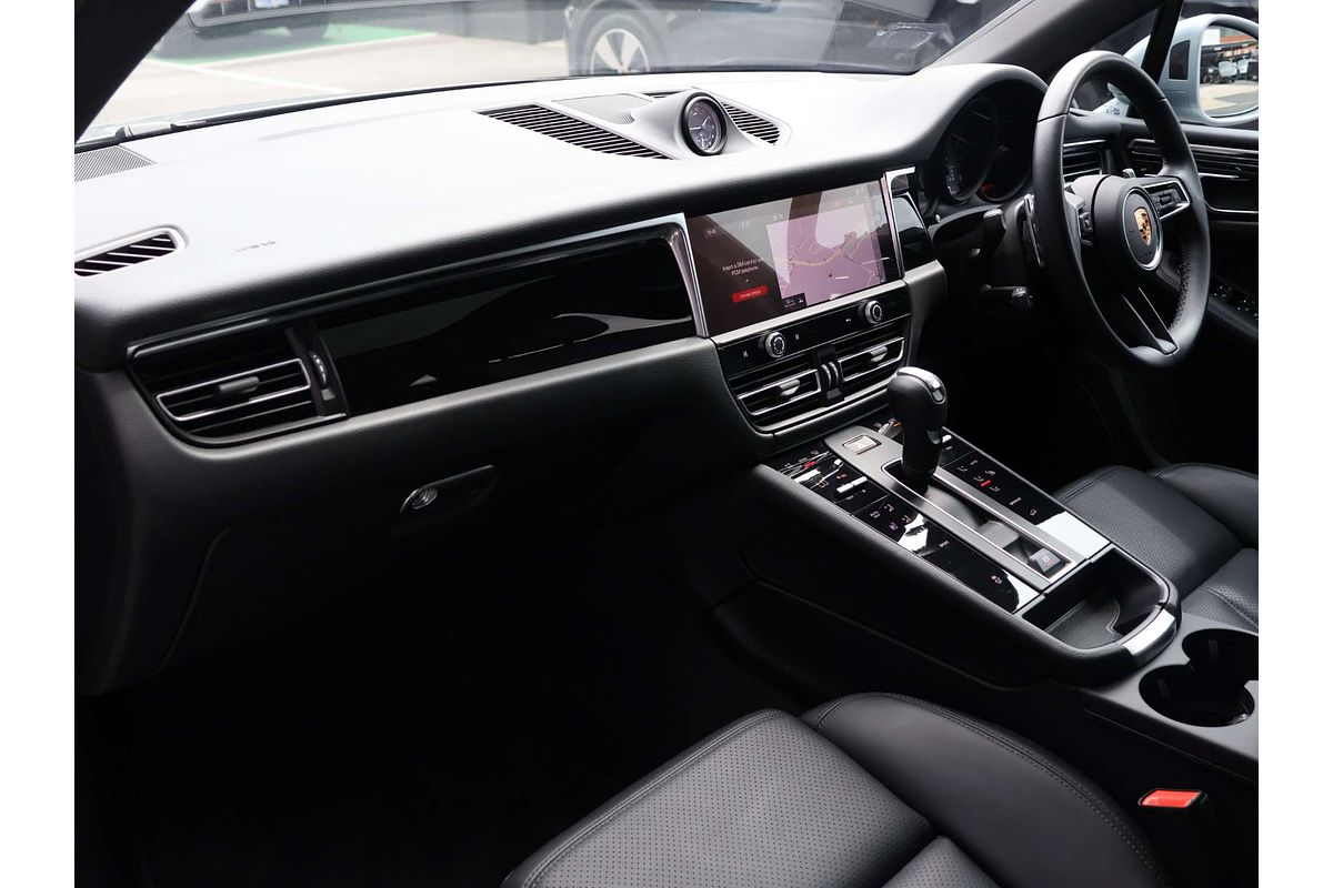 2024 Porsche Macan 95B