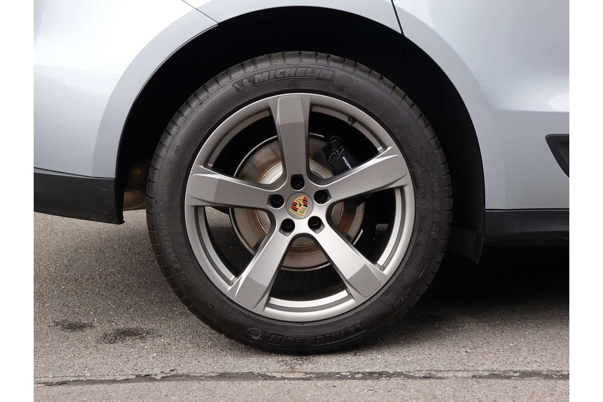 2024 Porsche Macan 95B