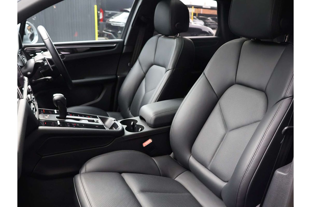 2024 Porsche Macan 95B