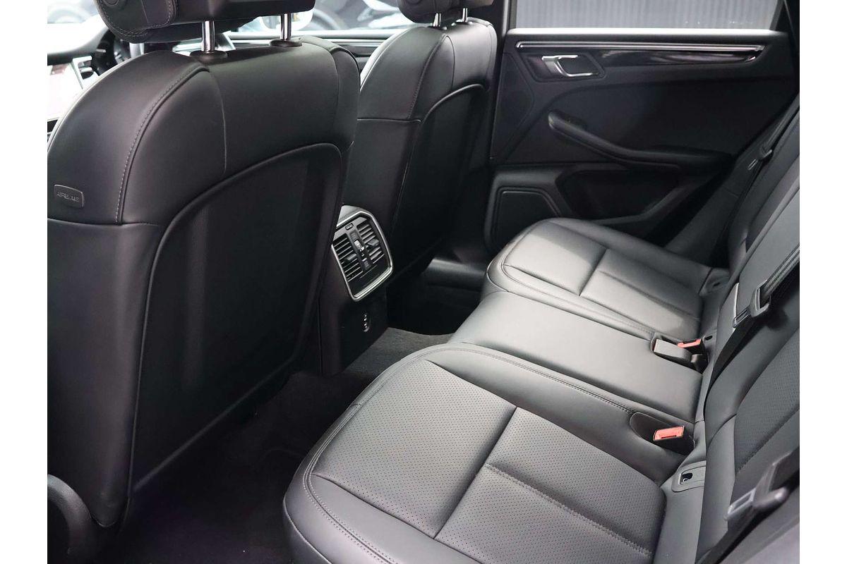 2024 Porsche Macan 95B