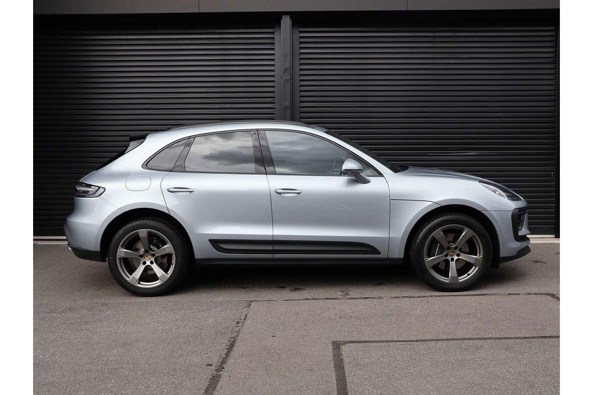 2024 Porsche Macan 95B