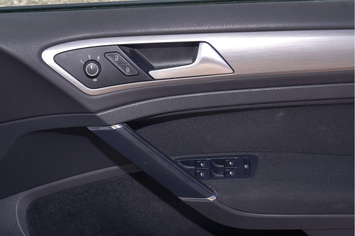 2014 Volkswagen Golf 90TSI Comfortline 7