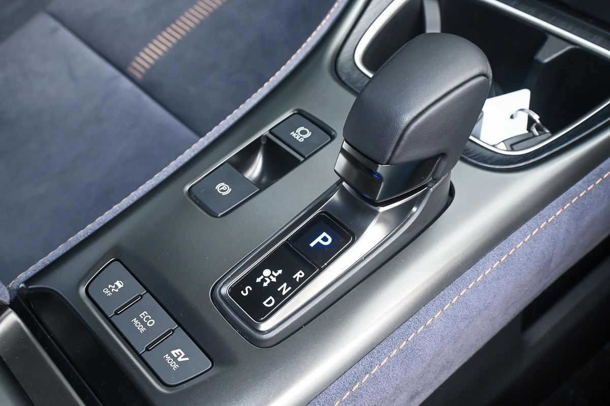 2024 Lexus LBX Sports Luxury MAYH15R