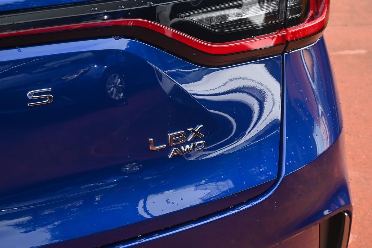 2024 Lexus LBX Sports Luxury MAYH15R