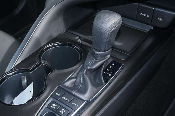 2021 Toyota Camry Ascent AXVH70R