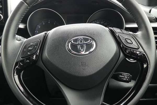 2022 Toyota C-HR GXL NGX10R