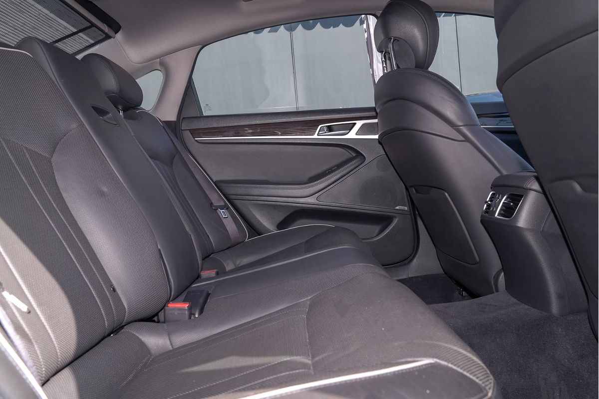 2015 Hyundai Genesis Sensory Pack DH