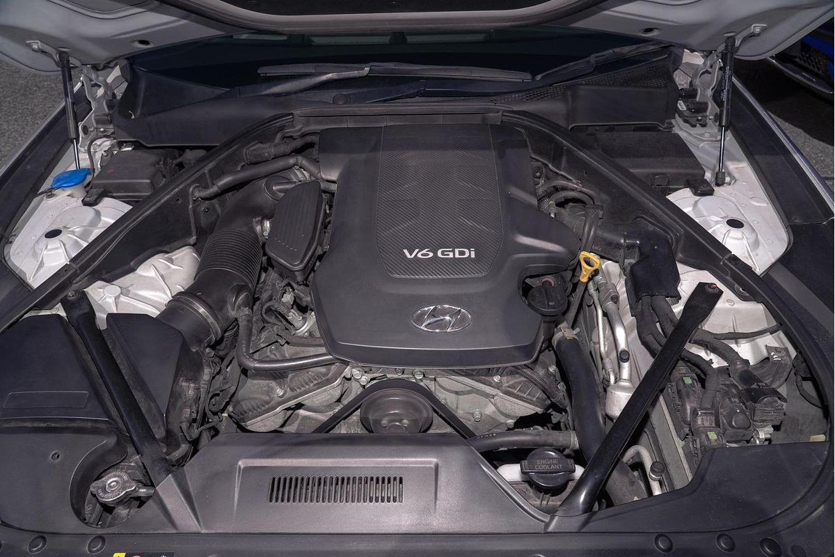 2015 Hyundai Genesis Sensory Pack DH